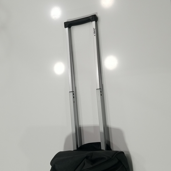 JEEP duffle bags with wheels - Picture 17 of 17